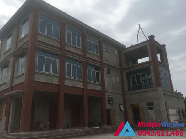 Cửa nhôm kính cho biệt thự