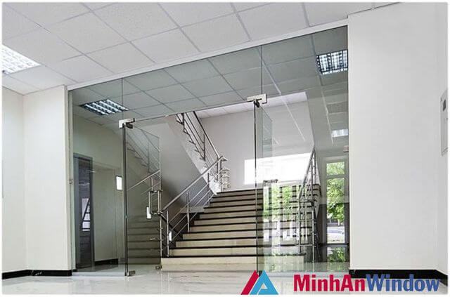 mẫu cửa kính cường lực đẹp 3 mẫu cửa kính cường lực đẹp 3