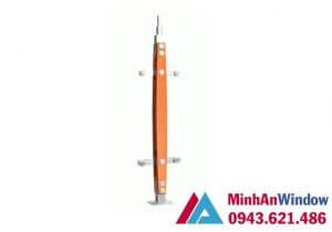 Trụ cầu thang kính inox 304, thanh gỗ lớn – không có lót la inox Trụ cầu thang kính inox 304, thanh gỗ lớn – không có lót la inox