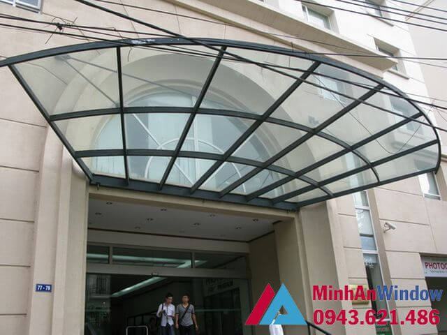 Mái kính khung sắt cho các toà nhà Mái kính khung sắt cho các toà nhà