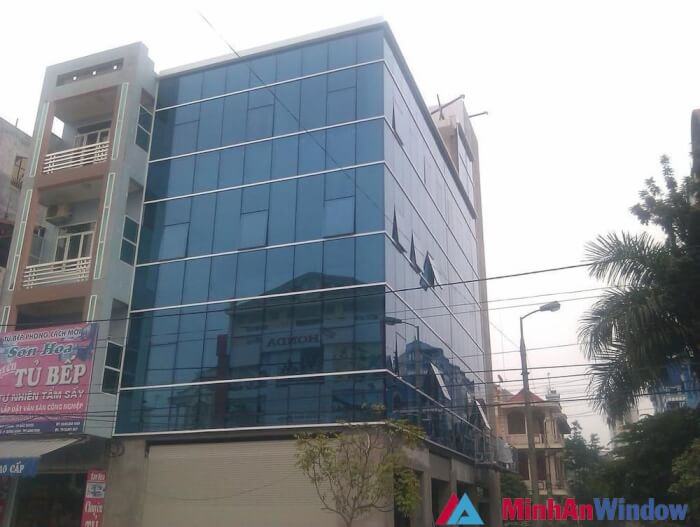 vách mặt dựng nhôm hyundai nổi đố vách mặt dựng nhôm hyundai nổi đố