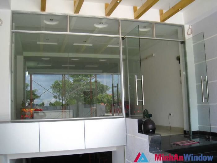 Báo Giá Lắp Đặt Cửa Kính Thủy Lực Chính Hãng Bền + Đẹp+ Giá Rẻ 2 báo giá cửa kính thủy lực