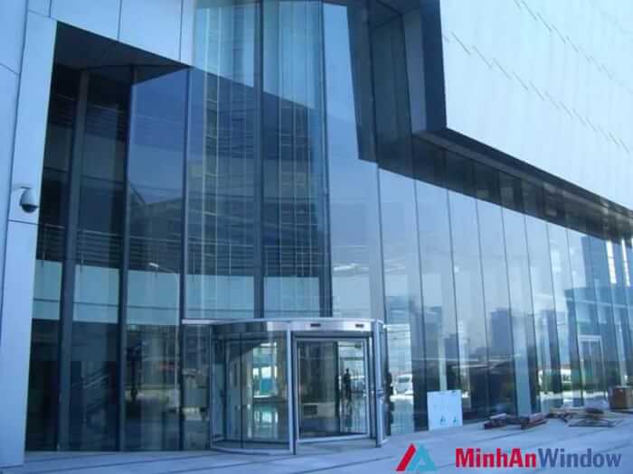 cửa kính thủy lực tại hà nội