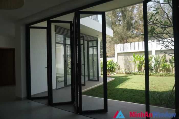 Cửa mở gấp lùa xếp trượt
