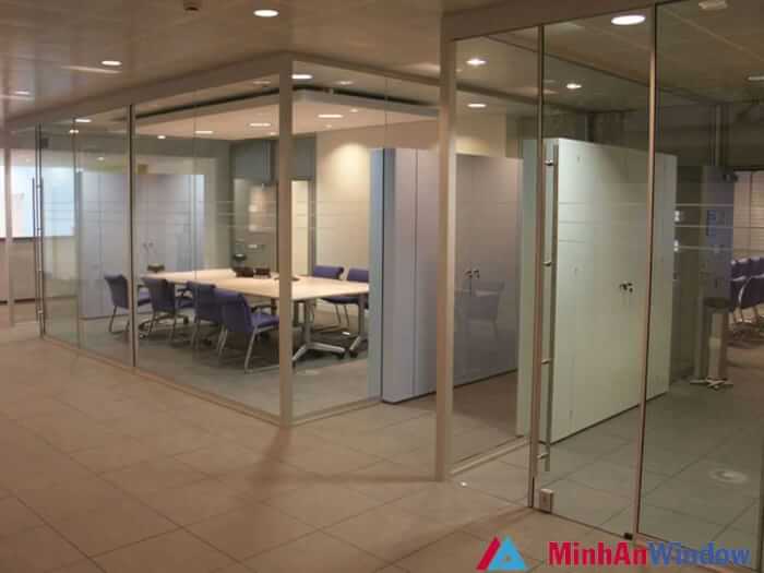 Cửa thủy lực 2 cánh