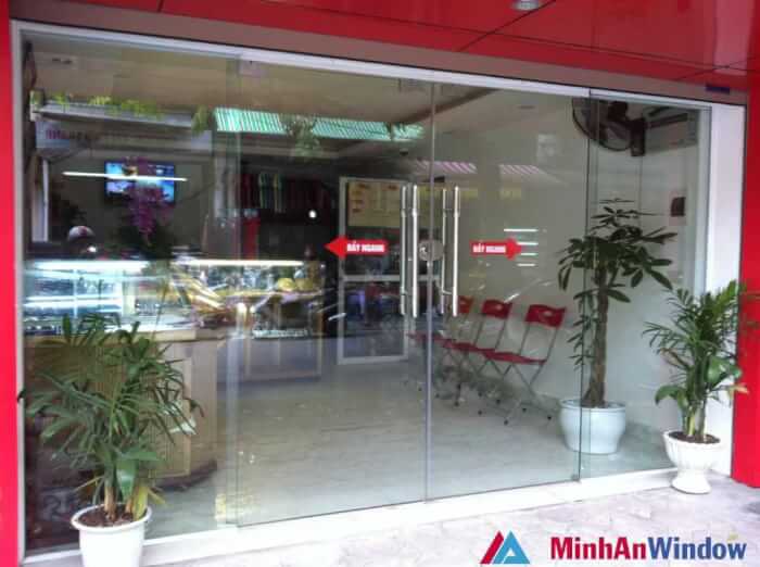 Cửa thủy lực 2 cánh