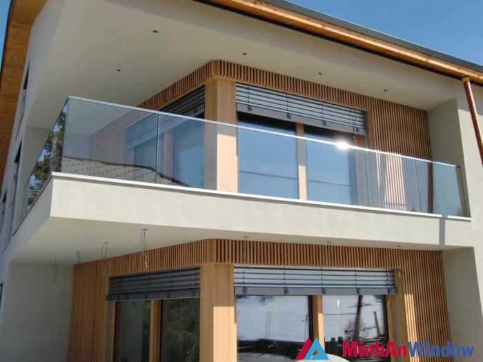 Phụ kiện lan can kính 2 Phụ kiện lan can kính 1