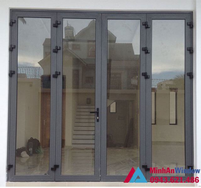 Cửa nhôm kính bao nhiêu tiền 1m2 ? Có mấy loại cửa nhôm kính ?