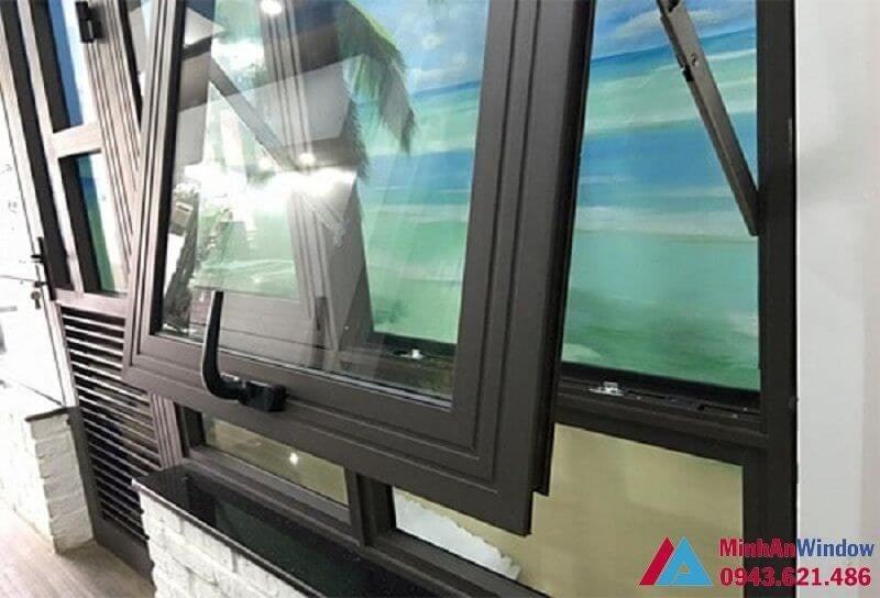 Mẫu cửa sổ nhôm kính mở hất 1 cánh Minh An Window lắp đặt tại Lai Châu