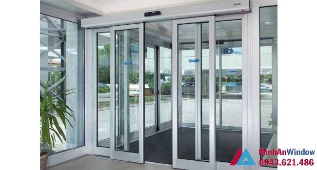 Cửa kính tự động phổ biến tại các khu xí nghiệp , trung cư, tòa nhà khu đô thị mua sắm Cua Kinh Truot Tu Dong
