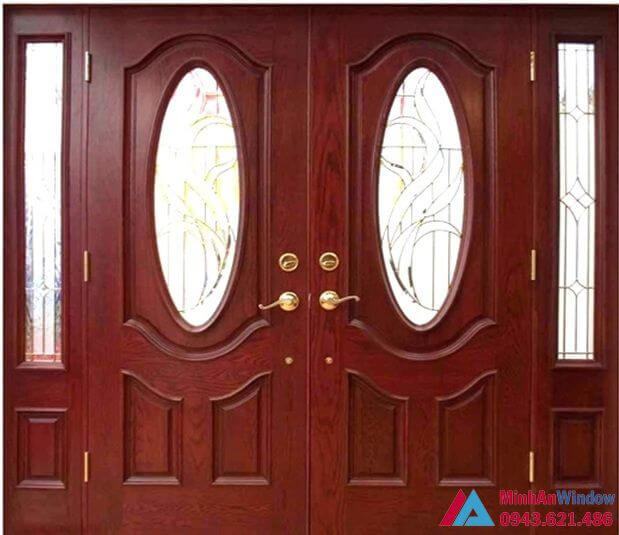 Cửa nhôm kính 2 cánh vân gỗ kết hợi kính cường lực hoa văn - minh an window đã thi công Cửa nhôm kính 2 cánh vân gỗ kết hợi kính cường lực hoa văn - Minh An Window đã thi công