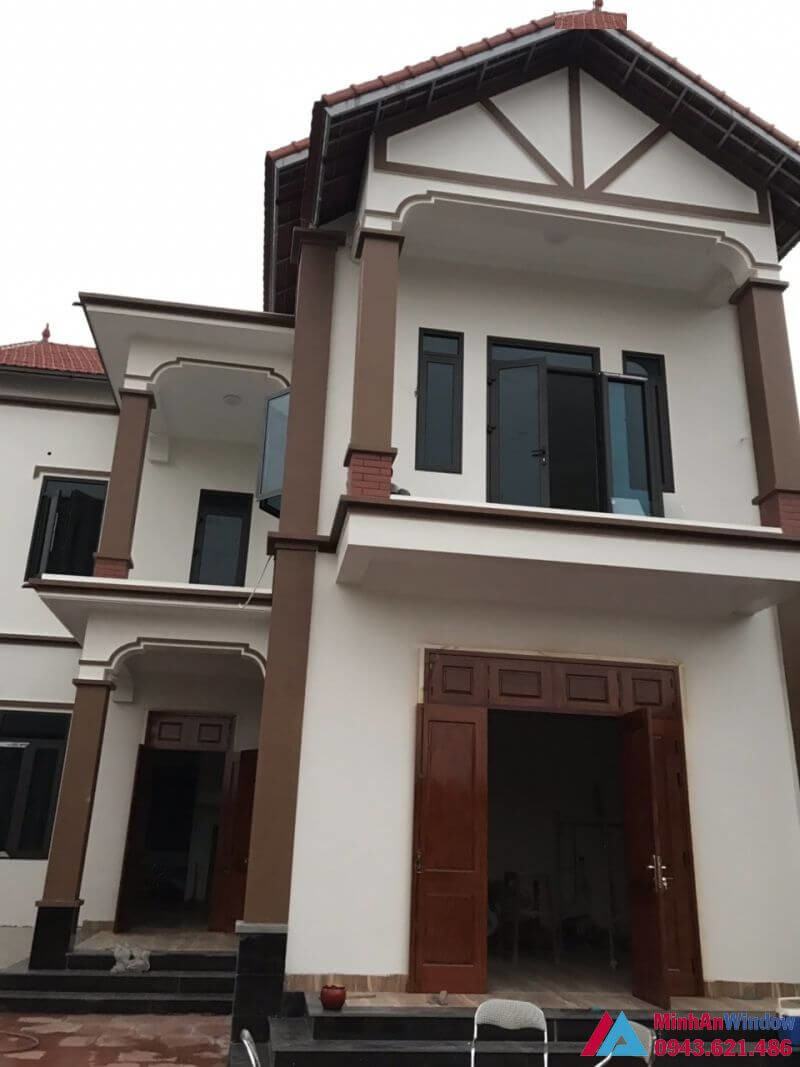Cửa nhôm xingfa vân gỗ Cua Xingfa Quang Ninh