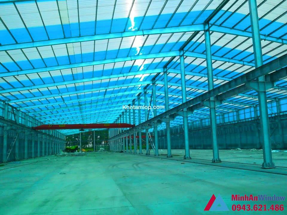 mái nhà máy sử dụng tấm nhựa rỗng lấy sáng mái nhà máy sử dụng tấm nhựa rỗng lấy sáng