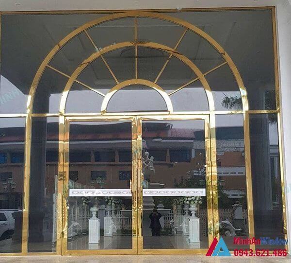 Thiết kế sang trọng cửa inox mạ vàng Cua Kinh Inox Tai Ba Vi2 Result