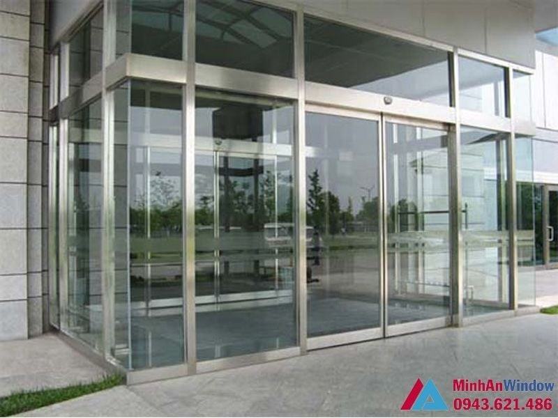 Thi Công Lắp Đặt Cửa Kính Inox Tại Thanh Oai 3 Cua Kinh Inox Tai Dan Phuong4