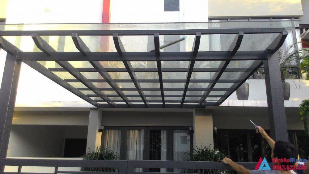 Thi Công Lắp Đặt Mái Kính Cường Lực Tại Hoài Đức Uy Tín Đảm Bảo 1 Mai Kinh Cuong Luc Tai Hoai Duc1