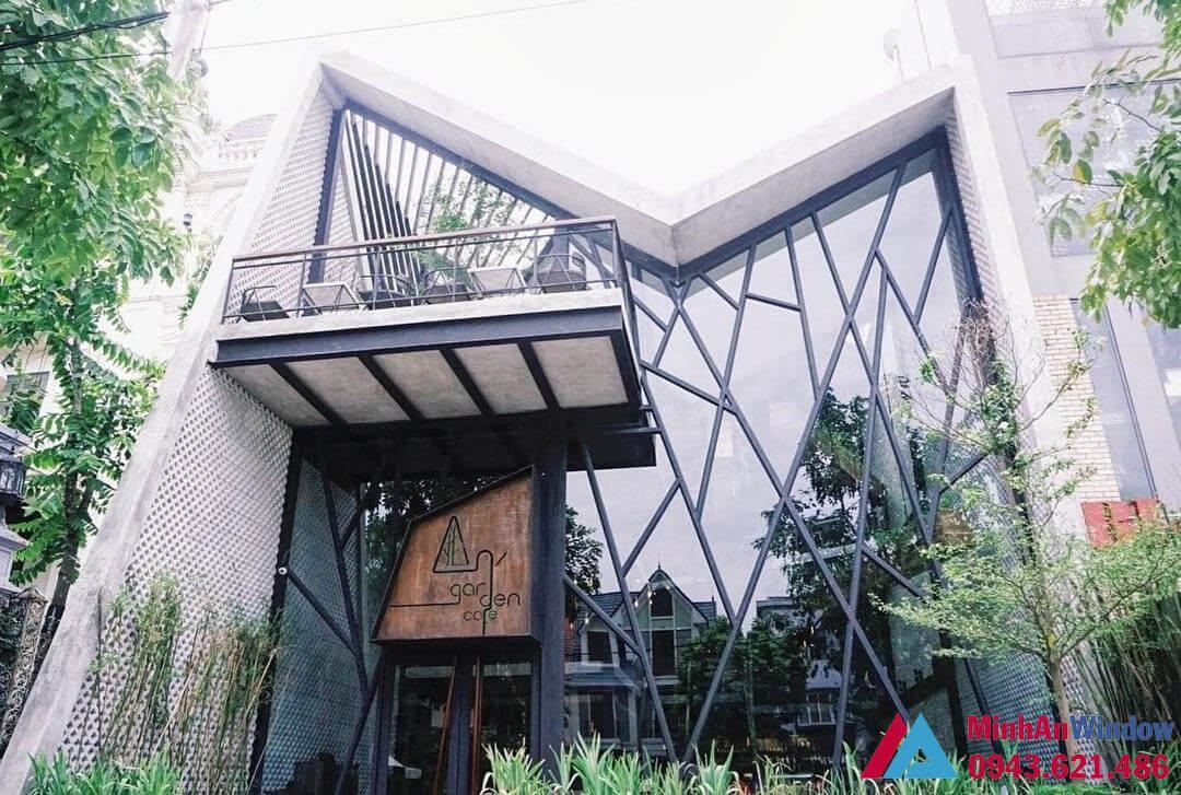 Quan Cafe Khung Thep Kinh 1