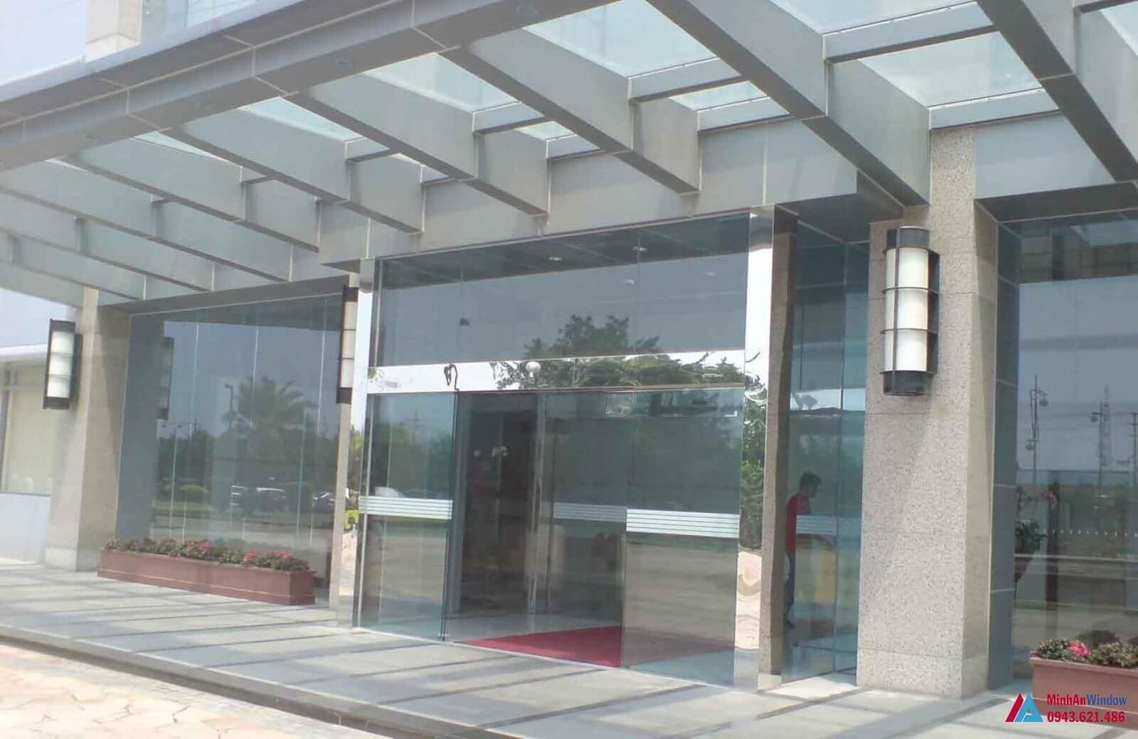Thi Công Lắp Đặt Cửa Kính Cường Lực Tại Thanh Oai 6 Cua Kinh Cuong Luc4