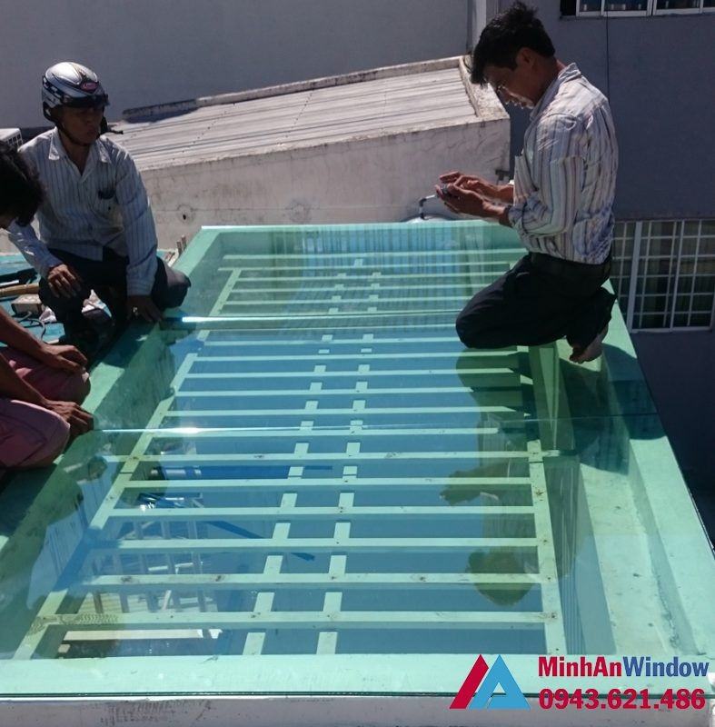 7 Lý Do Nên Sử Dụng Tấm Lấy Sáng Polycarbonate Đẹp Chất Lượng 6 Lam Mai Lay Sang cho Gieng Troi 1 787x800 Result