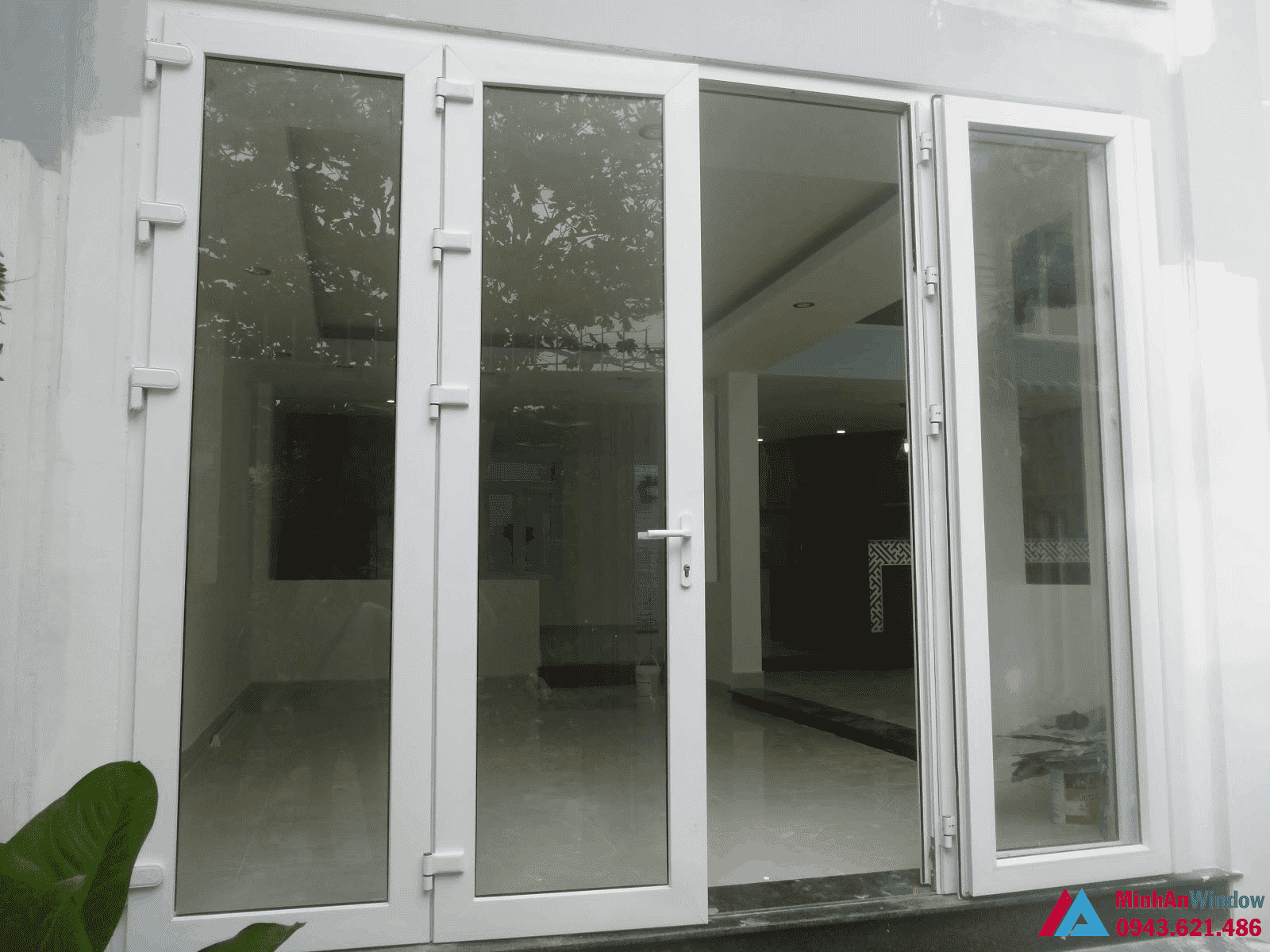 5 Lợi Ích Không Tưởng Của Cửa Sắt Hộp 4 Cánh Chất Lượng 1 Bao Gia Thi Cong Lam Cua Sat 4 Canh Dep 1 Optimized