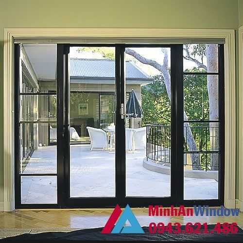 Lắp Đặt Các Mẫu Cửa Khung Sắt Bịt Tôn 5 cửa kính khung sắt