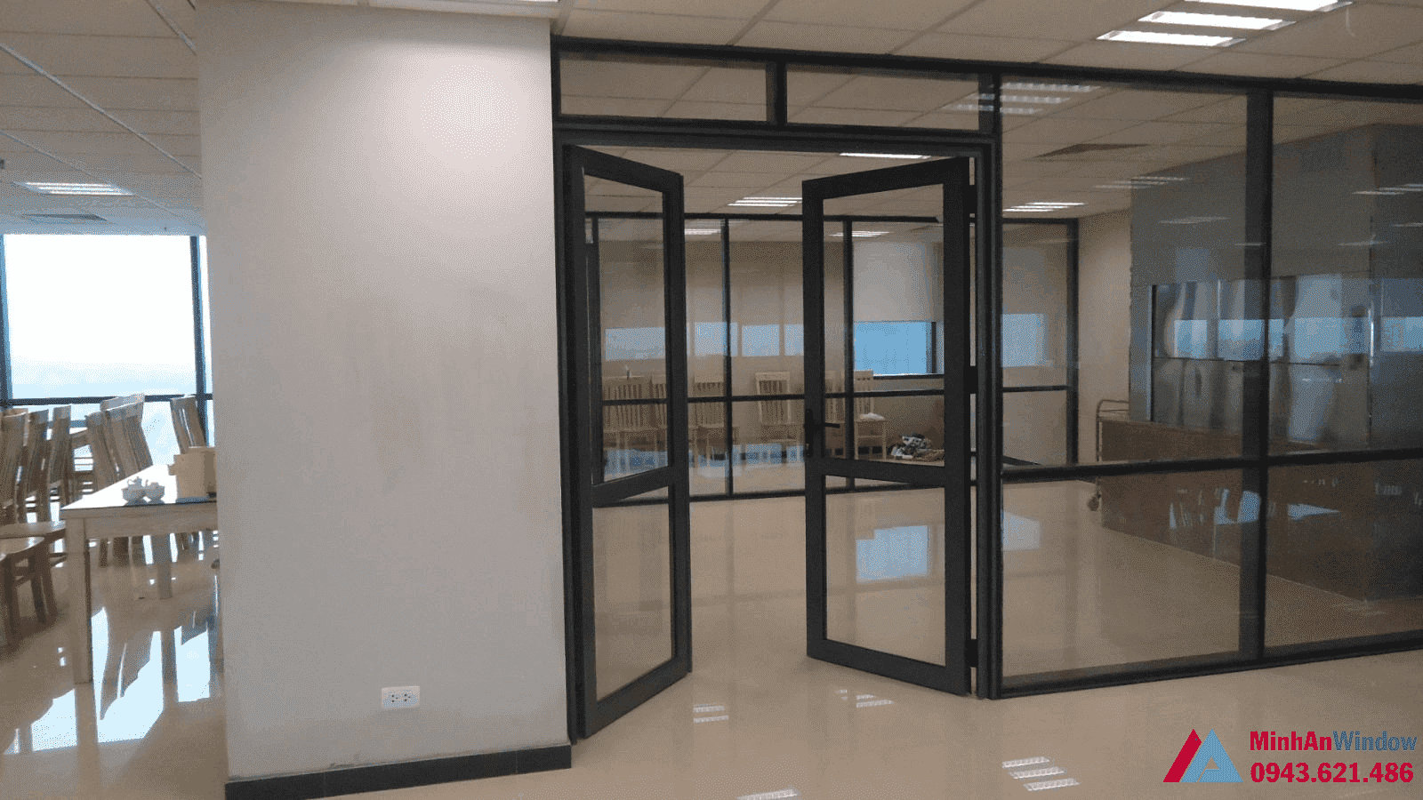 Cua Kinh Cuong Luc Khung Sat 01 Optimized