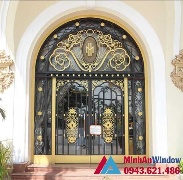 cửa chính khung sắt mỹ thuật sơn tĩnh điện