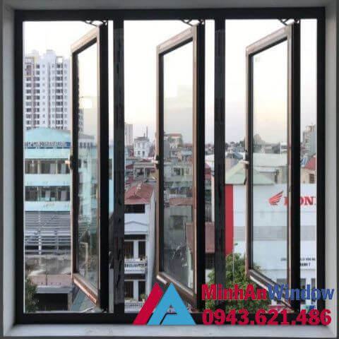 Mẫu cửa sổ nhôm kính 3 cánh với cấu tạo đơn giản Mẫu cửa sổ nhôm kính 3 cánh với cấu tạo đơn giản