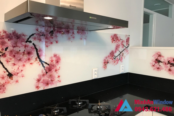 Mẫu tranh kính cường lực 3d hoa đào mang lại không gian tươi mới cho nhà bếp Mẫu tranh kính cường lực 3D Hoa Đào mang lại không gian tươi mới cho nhà bếp