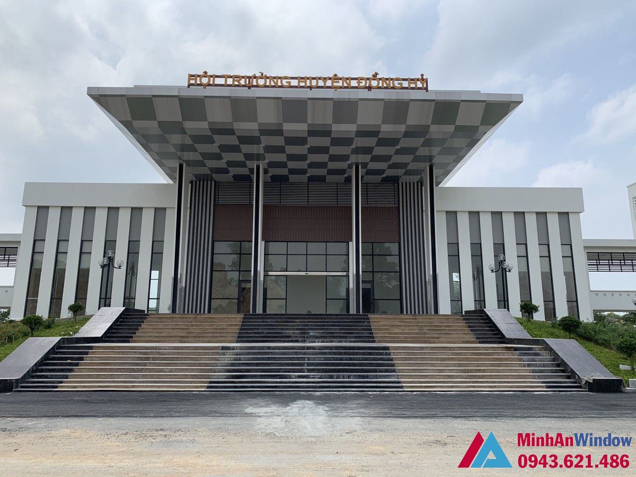 THI CÔNG MÁI LỢP THÔNG MINH TẠI HÀ GIANG 2 mái lợp thông minh