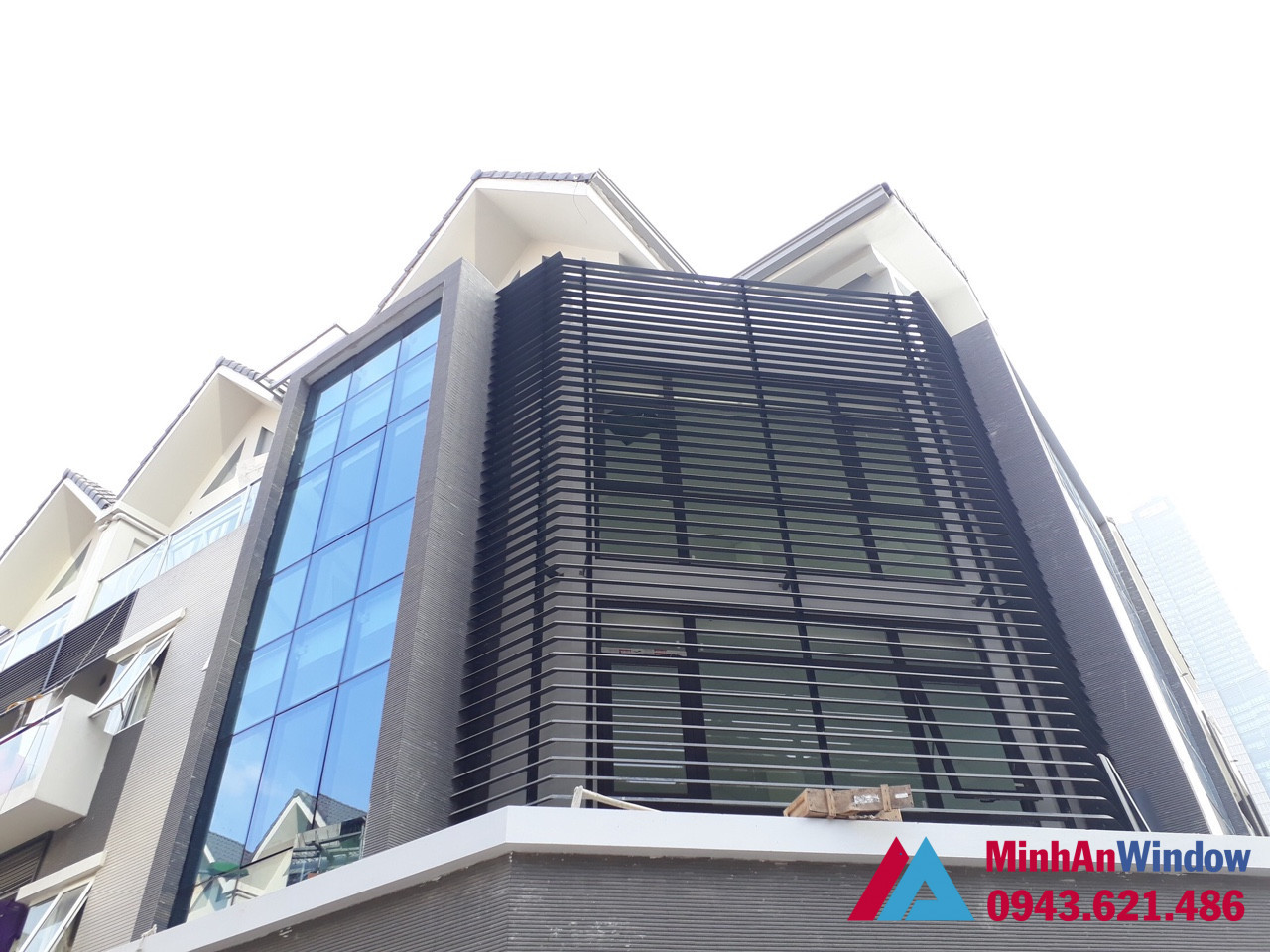 Mẫu lam nhôm trang trí mặt tiền đẹp lung linh Mẫu lam nhôm trang trí mặt tiền đẹp lung linh