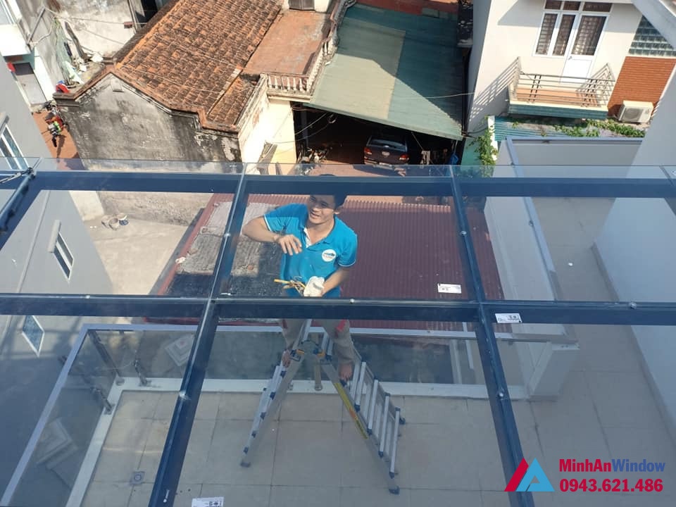 Mái kính tầng thượng tại Điện Biên Mái kính tầng thượng tại Điện Biên