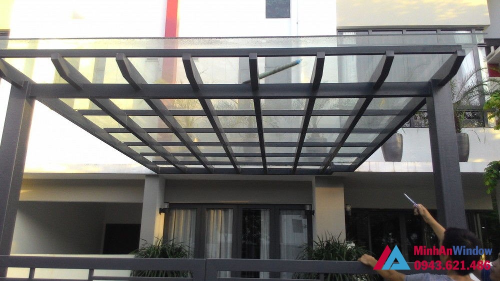Mái kính hiên cho trường học tại Hà Giang Mái kính hiên cho trường học tại Hà Giang