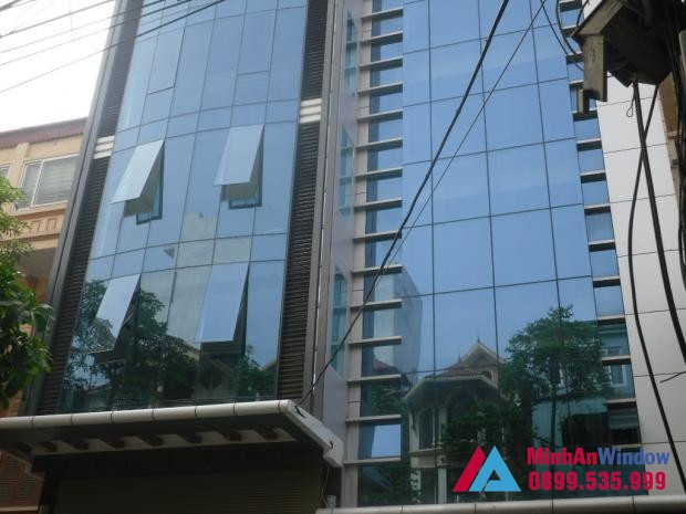 Thi công vách mặt dựng nhôm xingfa hệ 65 giấu đố kính hộp 5 Thi Công Vách Mặt Dựng Nhôm Xingfa hệ 65 Giấu Đố Kính Hộp 3