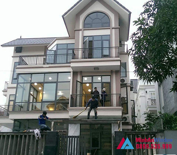 Mẫu cửa nhôm xingfa màu đen mới nhất 2021 7 Mẫu Cửa Nhôm Xingfa Màu Đen Mới Nhất 2021 7