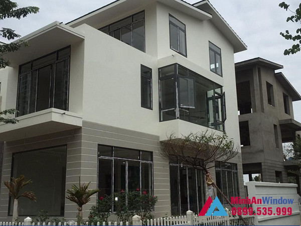 Mẫu cửa nhôm xingfa màu đen mới nhất 2021 8 Mẫu Cửa Nhôm Xingfa Màu Đen Mới Nhất 2021 8