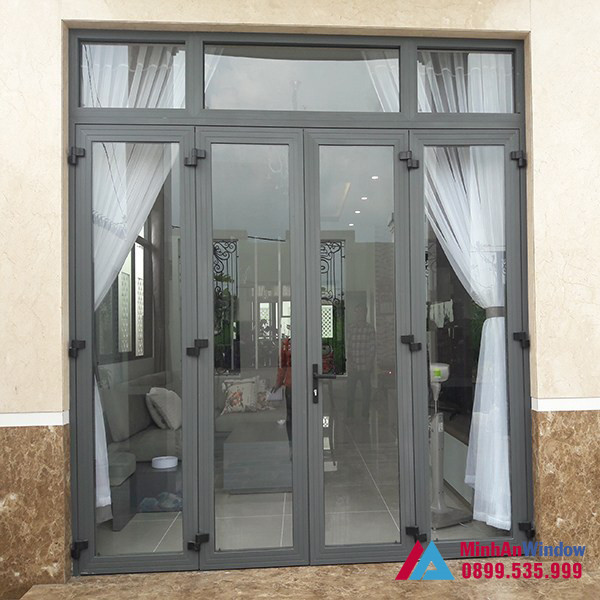 Mẫu cửa đi 4 cánh bền đẹp Minh An Window lắp đặt cho khách hàng tại Điện Biên
