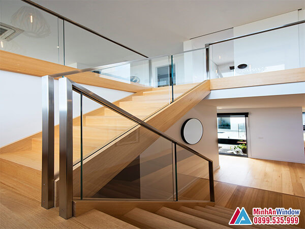 Lan can cầu thang kính inox 304 đẹp cho các biệt thự - minh an window đã thi công Lan can cầu thang kính inox 304 đẹp cho các biệt thự - Minh An Window đã thi công