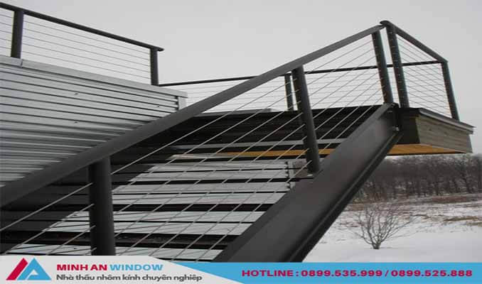 Mẫu Cầu thang sắt lên sân thượng cao cấp chất lượng phổ biến 2022 - Mẫu số 3