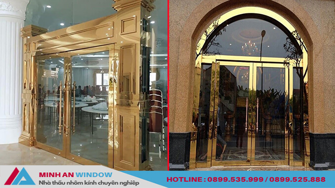 Hai mẫu Cửa kính inox vàng gương đẹp cho mặt tiền các biệt thự, khách sạn lớn