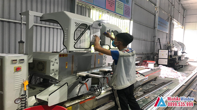 Xưởng Sản Xuất Cửa Nhôm Kính Của Minh An Window Tại Hà Nội Xưởng Sản Xuất Cửa Nhôm Kính Của Minh An Window Tại Hà Nội