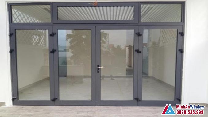 Mẫu cửa đi nhôm kính nhà xưởng tại Thanh Hóa do Minh An Window lắp đặt