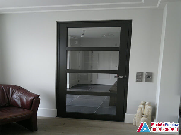 Cửa sắt 1 cánh kính cường lực cao cấp chất lượng - minh an window đã thi công Cửa sắt 1 cánh kính cường lực cao cấp chất lượng - Minh An Window đã thi công