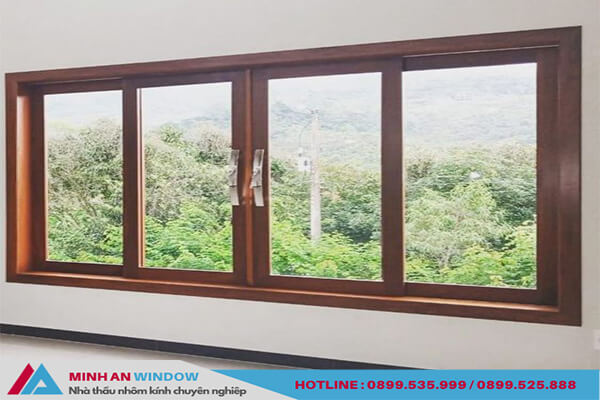 Mẫu Cửa sổ lùa nhôm kính màu vân gỗ 4 cánh - Minh An Window lắp đặt cho khu nghỉ dưỡng