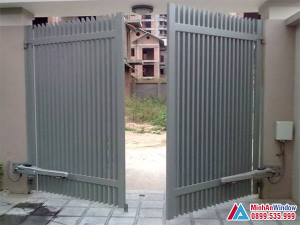 Cửa cổng tay đòn cao cấp chất lượng - Minh An Window đã thi công Cửa cổng tay đòn cao cấp chất lượng - Minh An Window đã thi công