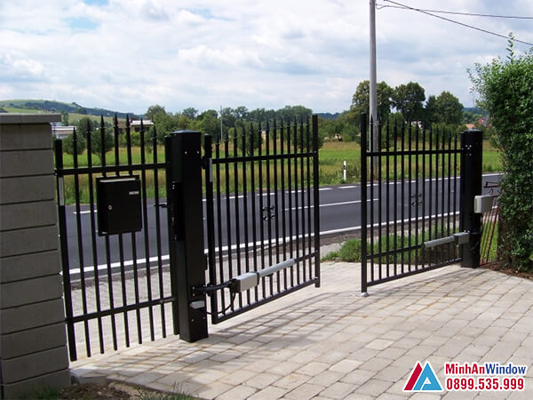Cửa cổng tự động tay đòn cao cấp chất lượng - Minh An Window đã thi công Cửa cổng tự động tay đòn cao cấp chất lượng - Minh An Window đã thi công