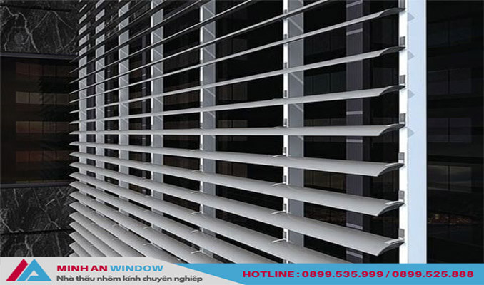Mẫu Lam nhôm chắn nắng hình lá liễu cao cấp cho các tòa nhà cao tầng - Minh An Window cung cấp và lắp đặt