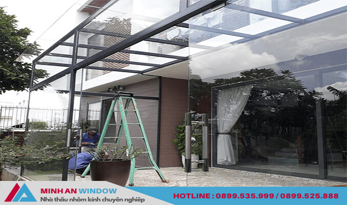Mái kính dán cường lực cao cấp khung sắt chất lượng Mái kính dán cường lực cao cấp khung sắt chất lượng
