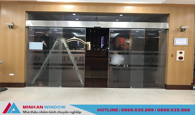 Mẫu Cửa kính cường lực tại Quảng Ninh Minh An Window đã thi công