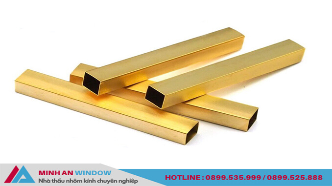 Các thanh inox 304 vàng gương dạng hộp chuyên dùng làm khung bao chi Cửa kính khung inox vàng gương